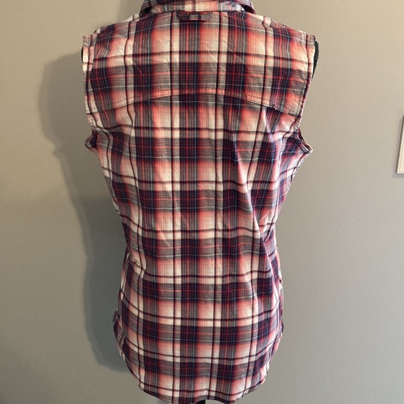 ✨NWT✨Plaid Sleeveless - Picture 5 of 8